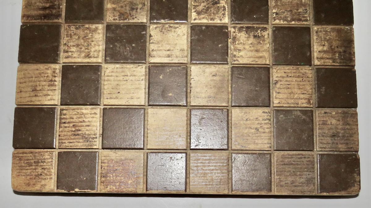 EARLY 19TH CENTURY SMALL CHECKERBOARD WITH PAINT