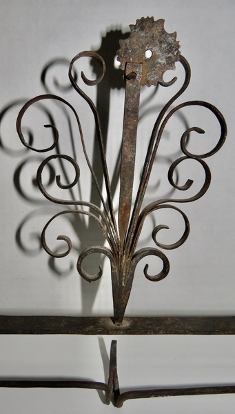 18TH C FORGED IRON LIGHTING/UTENSIL RACK