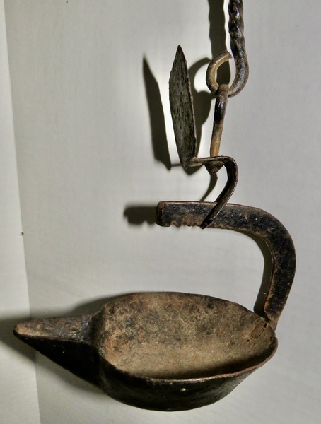 PILGRIM ERA HANGING CANTING CRUSIE GREASE LAMP