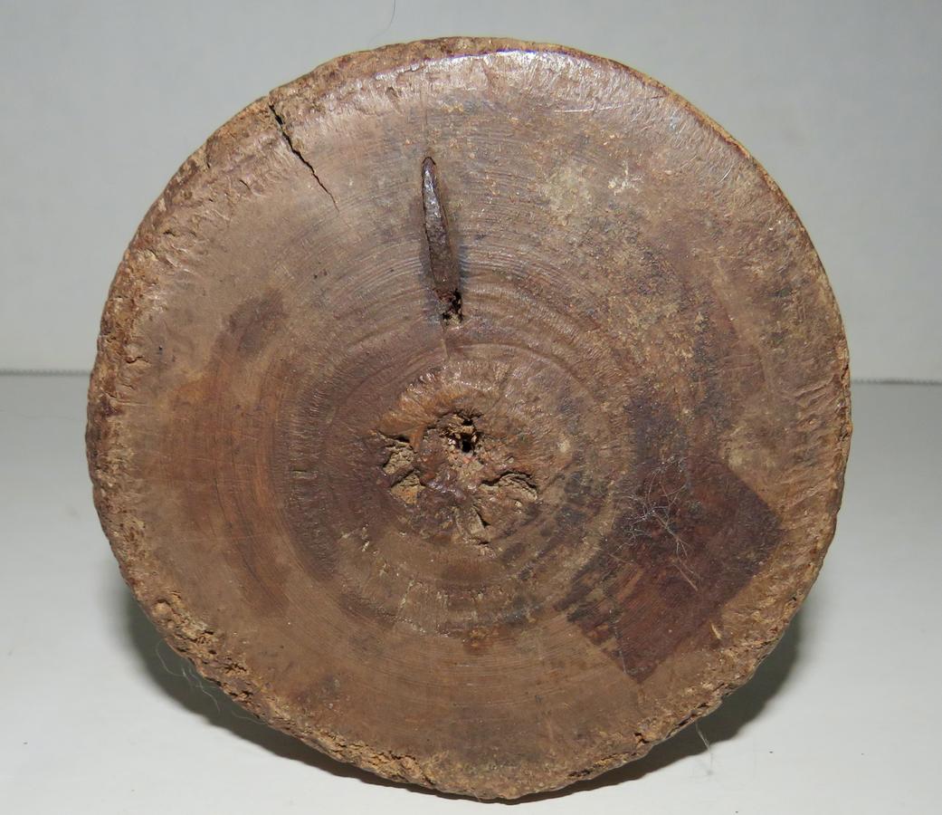 17TH/18TH C. SPIRAL CANDLE HOLDER, WOODEN BASE