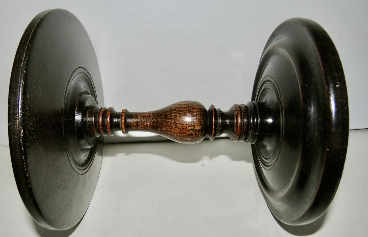 WONDERFUL 18TH C LIGHTING STAND OR TIDY