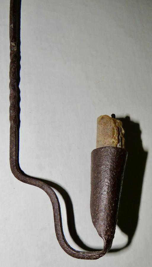 18TH CENTURY FORGED IRON LOOM LIGHT