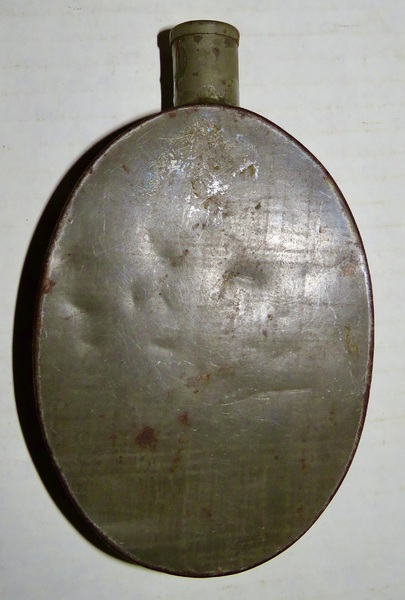 18TH/19TH CENTURY SMALL TIN CANTEEN