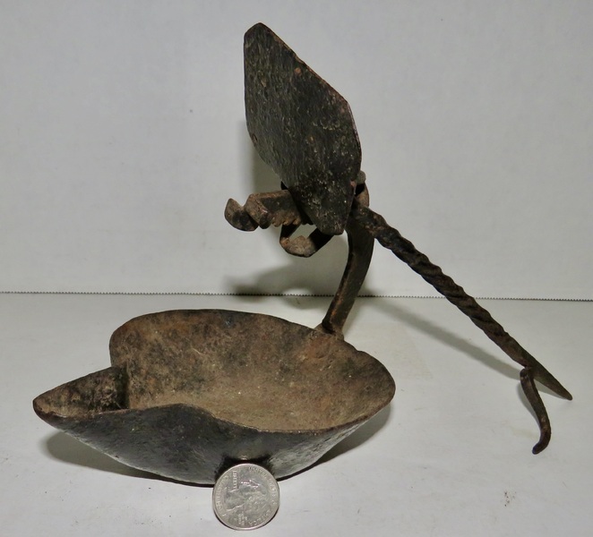 PILGRIM ERA HANGING CANTING CRUSIE GREASE LAMP