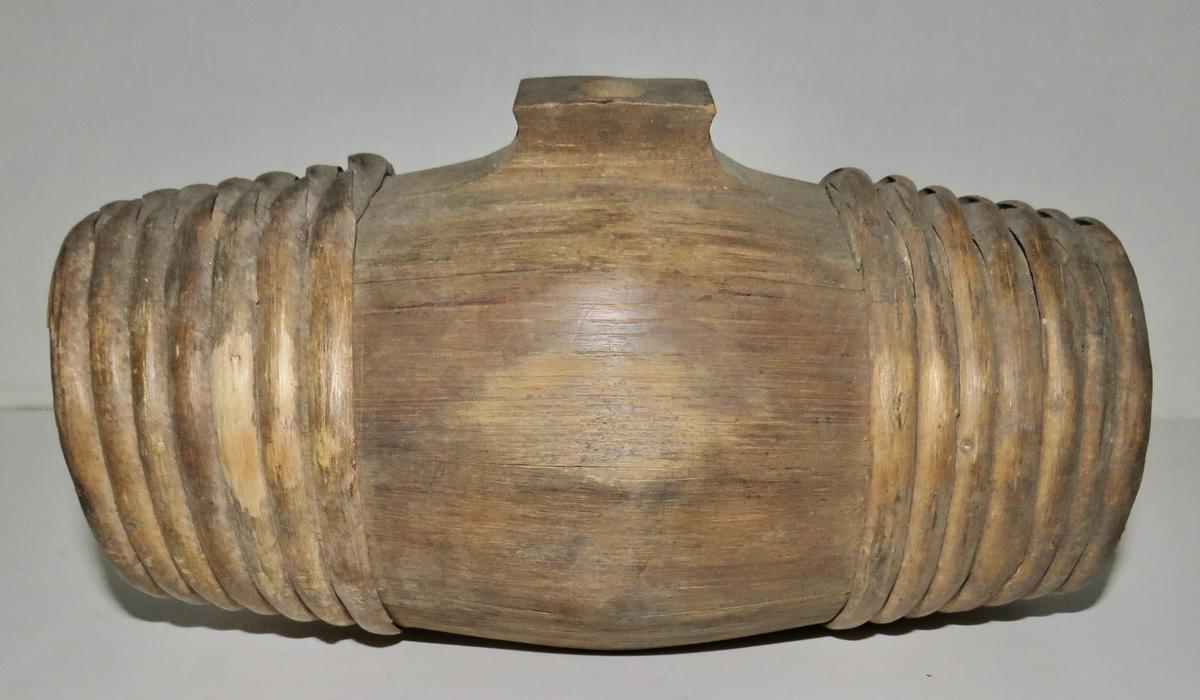 REV. WAR ERA STAVED AND BANDED RUNDLET OR CANTEEN