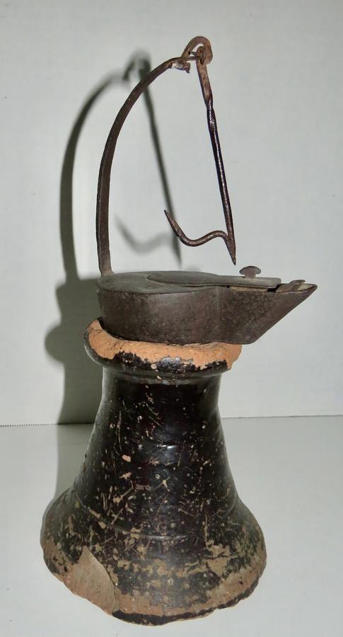 VERY RARE 18TH CENTURY REDWARE LAMP TIDY