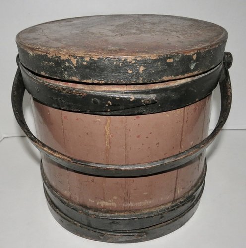 19TH CENTURY FIRKIN WITH SALMON AND BLACK PAINT