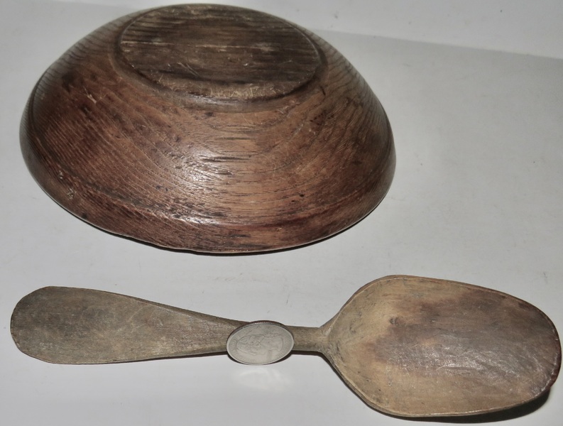 RARE 18TH C. EATING BOWL & SPOON