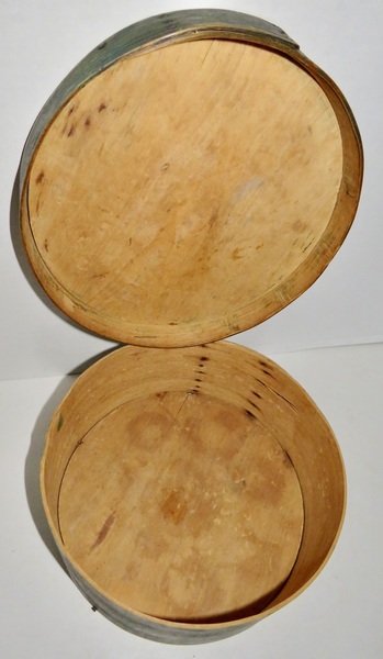 SUPER 19TH C. PANTRY BOX W/ GREEN PAINT, 9 3/4"