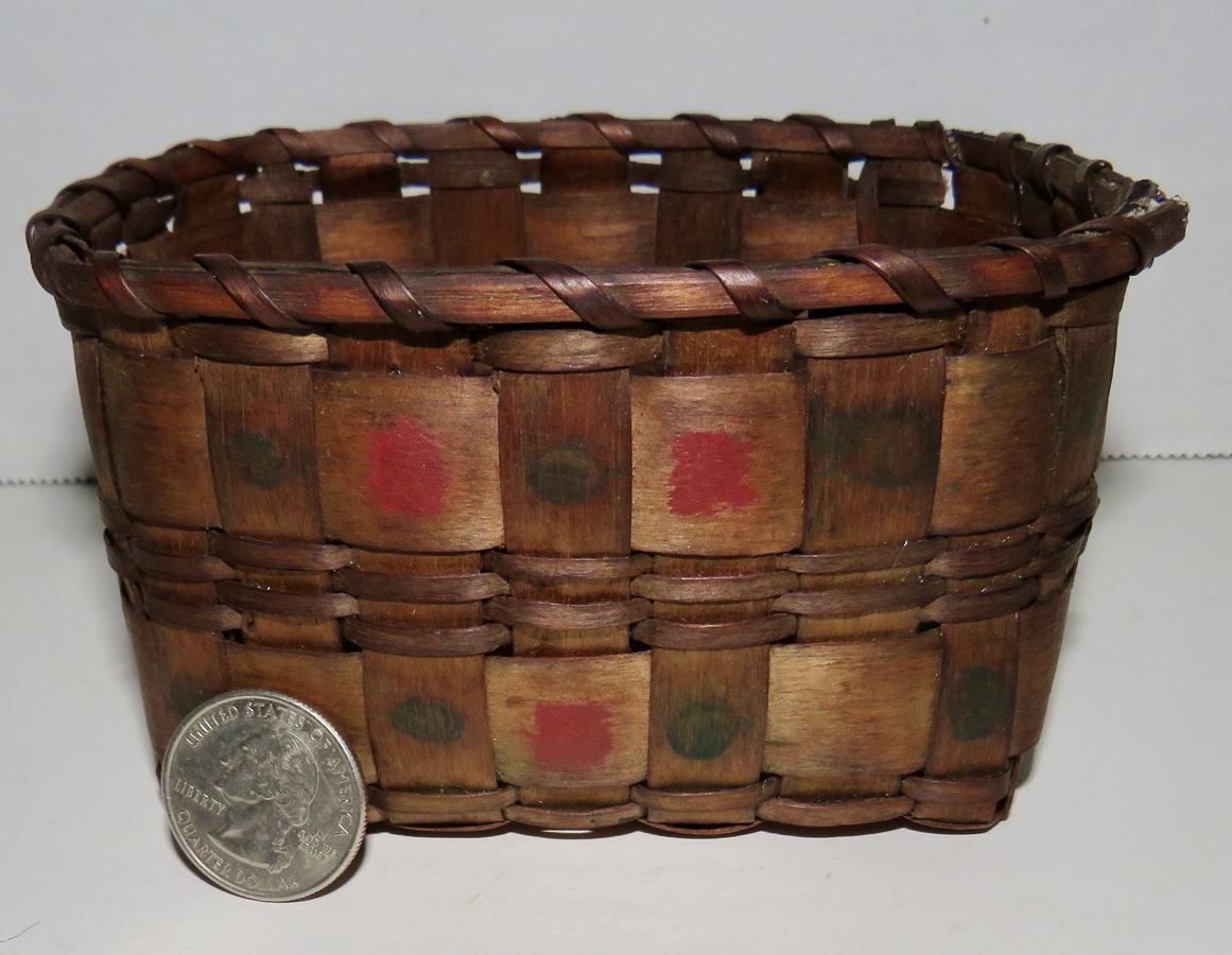 MINI 18TH-19TH C. BASKET W/ POTATO STAMP DESIGNS
