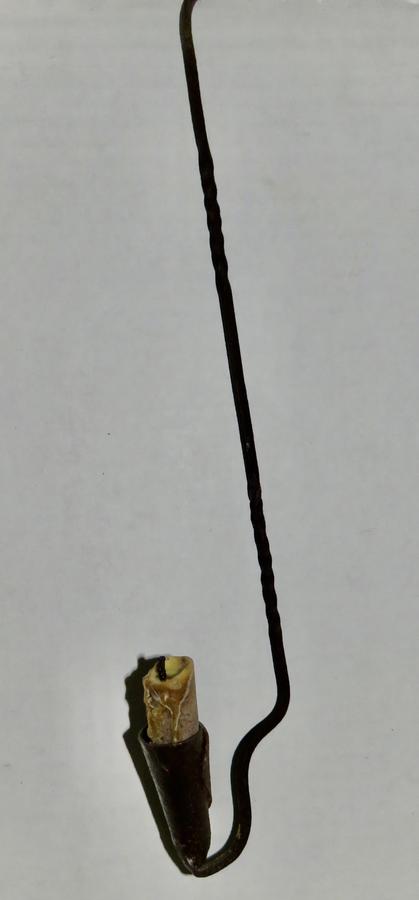 18TH CENTURY FORGED IRON LOOM LIGHT