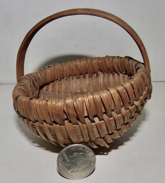 RARE PA MINIATURE BASKET, 4" x 3"