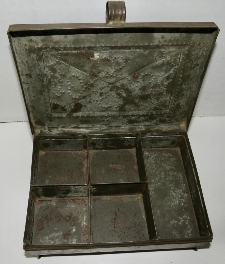 RARE PA TIN DECORATED SPICE BOX, HEARTS AND BIRDS