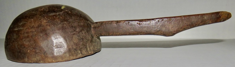 VERY RARE PILGRIM ERA AMERICAN HANDLED PORRINGER
