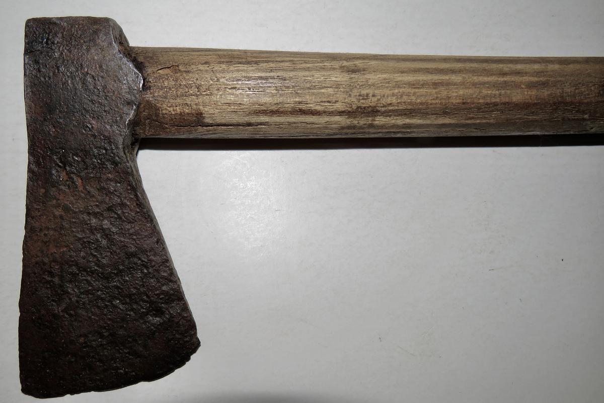 EARLY 18TH C. F and I WAR NATIVE AMERICAN TOMAHAWK