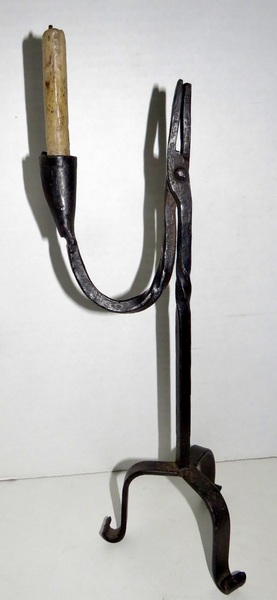 EARLY 18TH C FORGED IRON RUSH LIGHT & CANDLEHOLDER