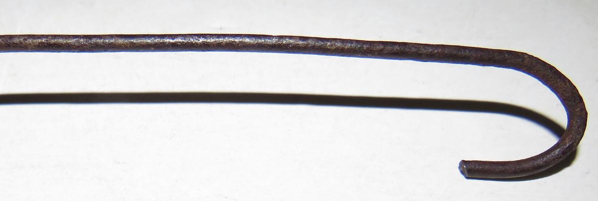 19TH LONG HANDLED CANDLE SNUFFER