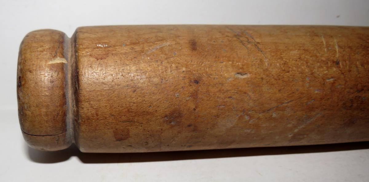MAPLE ROLLING PIN, 19TH CENTURY