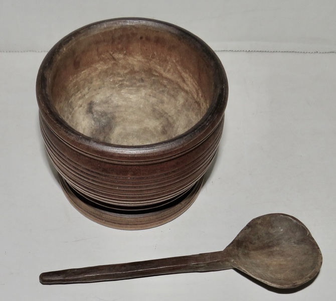 RARE PILGRIM ERA MASTER SALT WITH PERIOD SPOON