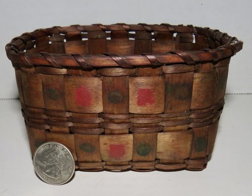 SMALL 18TH-19TH C. BASKET W/ POTATO STAMP DESIGNS