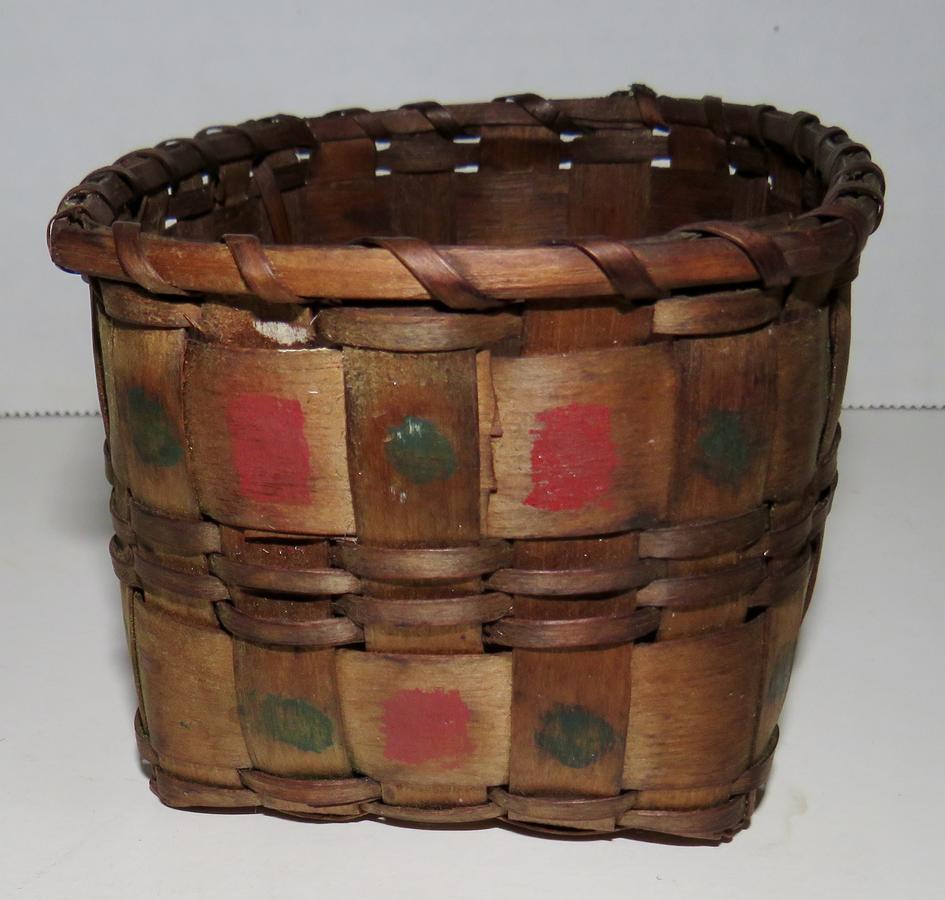 MINI 18TH-19TH C. BASKET W/ POTATO STAMP DESIGNS