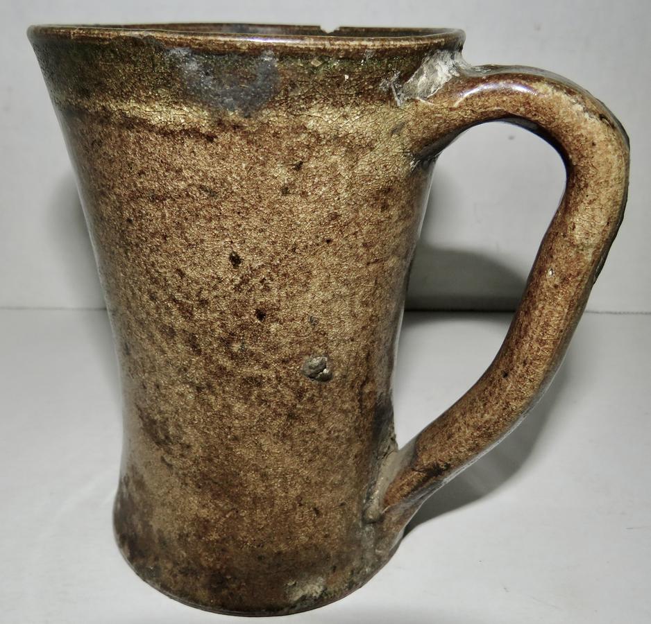 18TH C. VA REDWARE TAVERN MUG, 5" TALL