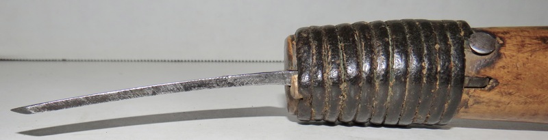 IROQUOIS CROOKED KNIFE CHIP CARVED HEART AND HOUSE