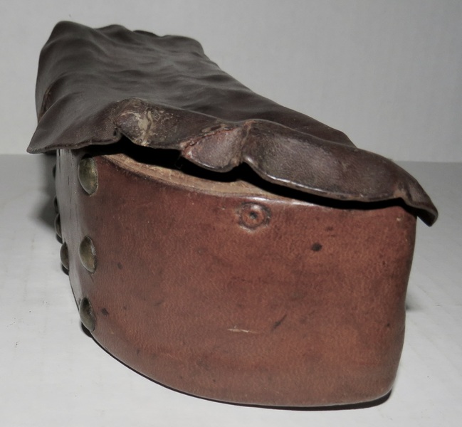 AMERICAN REV WAR ERA WAIST CARTRIDGE BOX