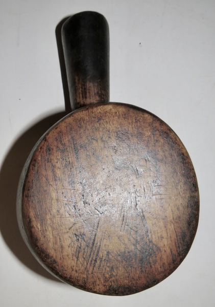 PILGRIM ERA HAND CARVED AMERICAN MAPLE PORRINGER