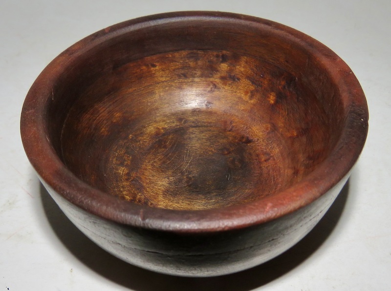 MINIATURE BIRD'S EYE MAPLE BOWL, AMERICAN, 18TH C.