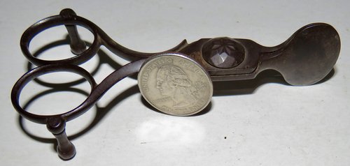 VERY RARE 18TH CENTURY DOUBTERS OR CANDLE SNUFFER
