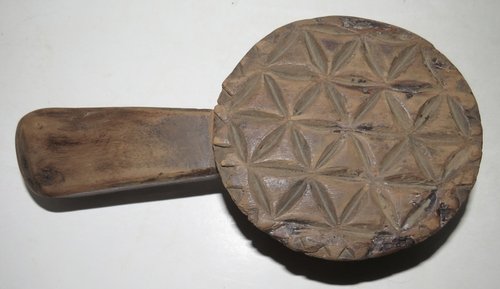 RARE 18TH C. CHIP CARVED PA BUTTER PRINT