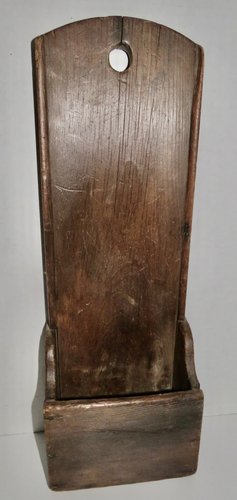 AMERICAN, 18TH C., PINE SCRUB BOX OR KNIFE BOARD