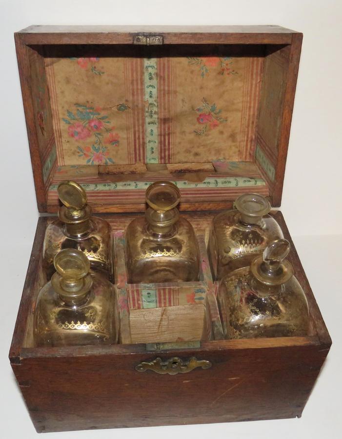 RARE, 18TH C., TRAVELING LIQUOR CHEST