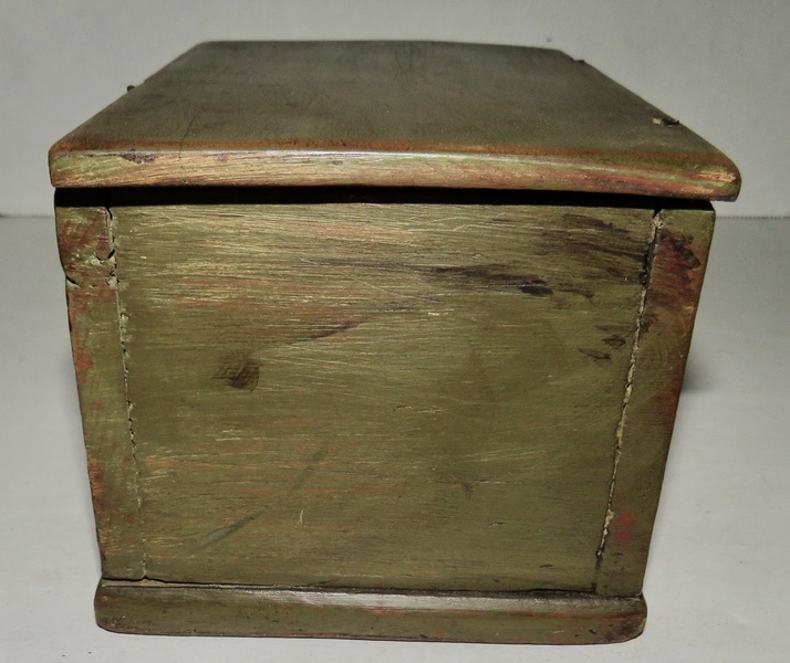 RARE 18TH C. AMERICAN MINI BLANKET BOX ORIG. PAINT