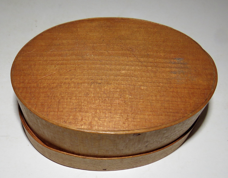 19TH C. SMALL HINGHAM, MA. OVAL PANTRY BOX