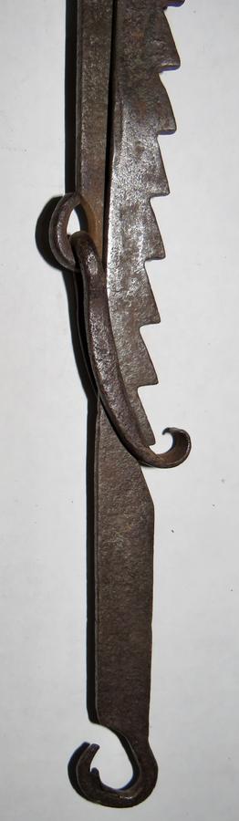 AMERICAN PILGRIM ERA FORGED IRON LIGHTING TRAMMEL