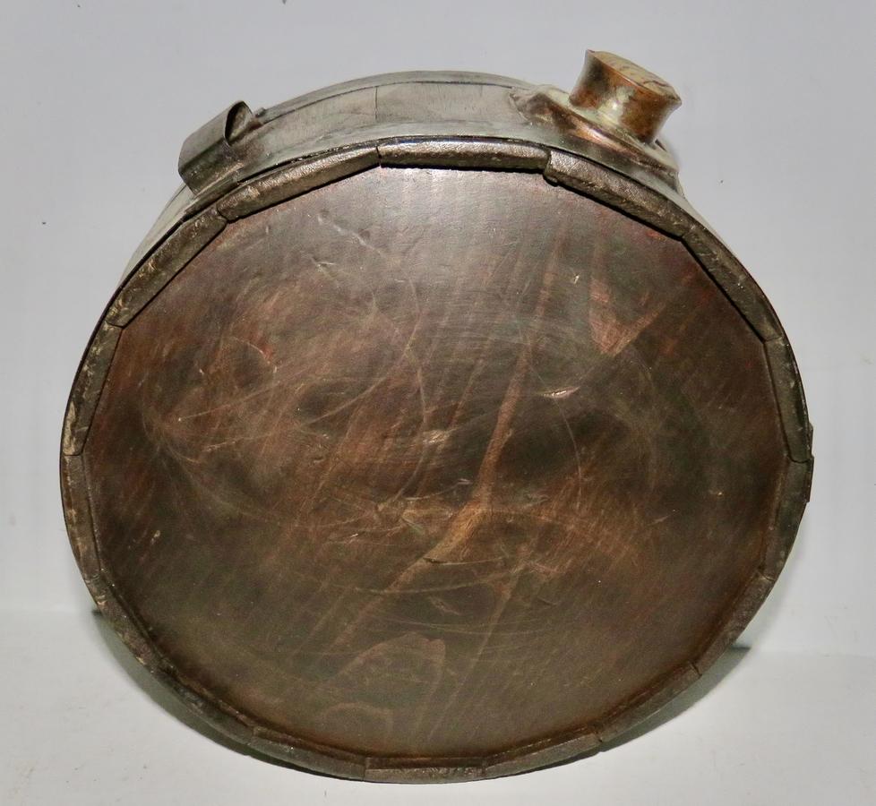 CIVIL WAR PERIOD CONFEDERATE DRUM CANTEEN