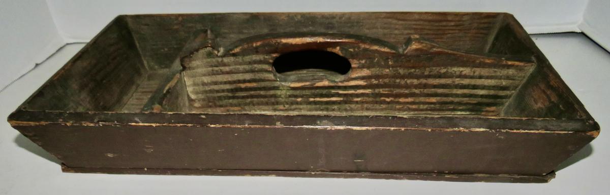 WONDERFUL SOUTHERN CUTLERY TOTE W/ ORIGINAL PAINT