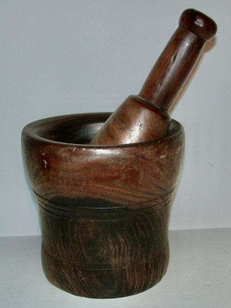 18TH CENTURY MORTAR & PESTLE, LIGNUM VITAE