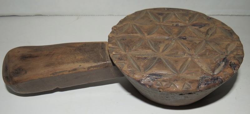 RARE 18TH C. CHIP CARVED PA BUTTER PRINT
