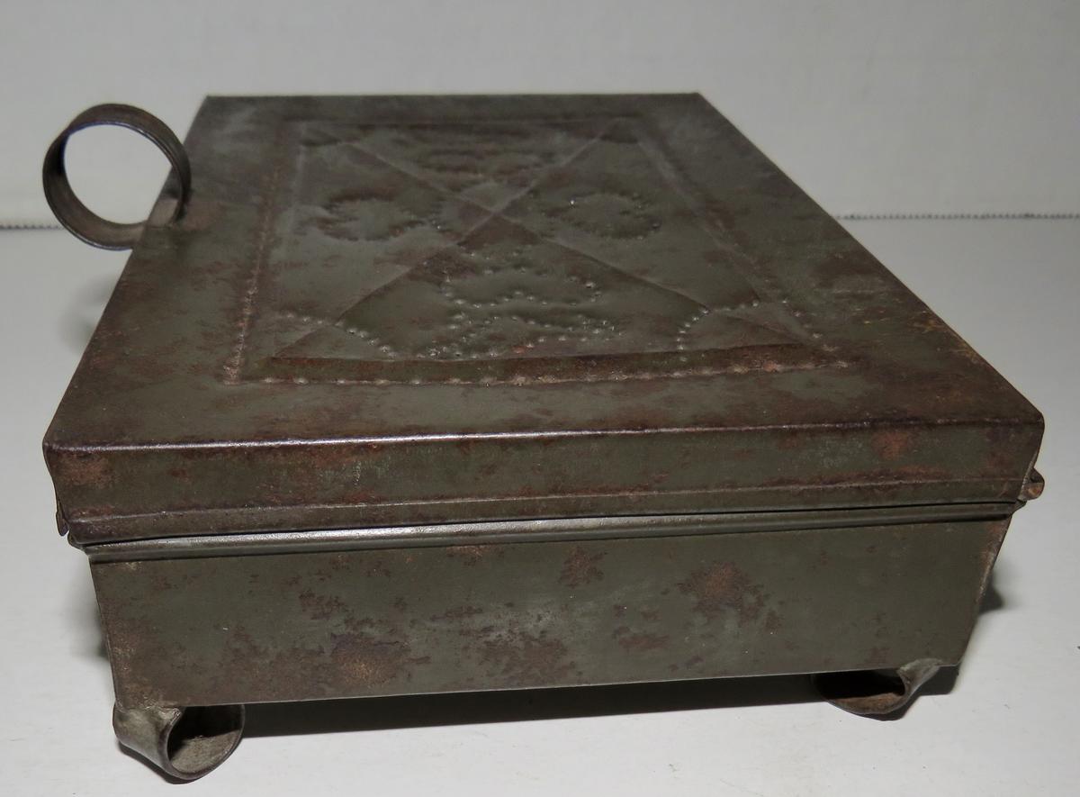 RARE PA TIN DECORATED SPICE BOX, HEARTS AND BIRDS
