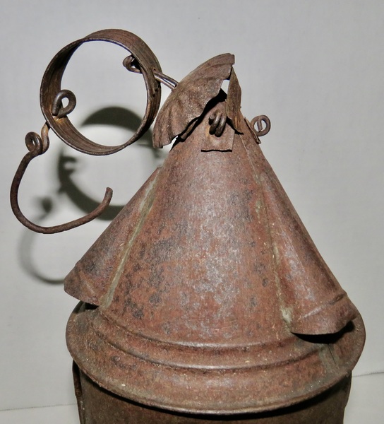 RARE 18TH C. HORN LANTERN OR LANTHORN