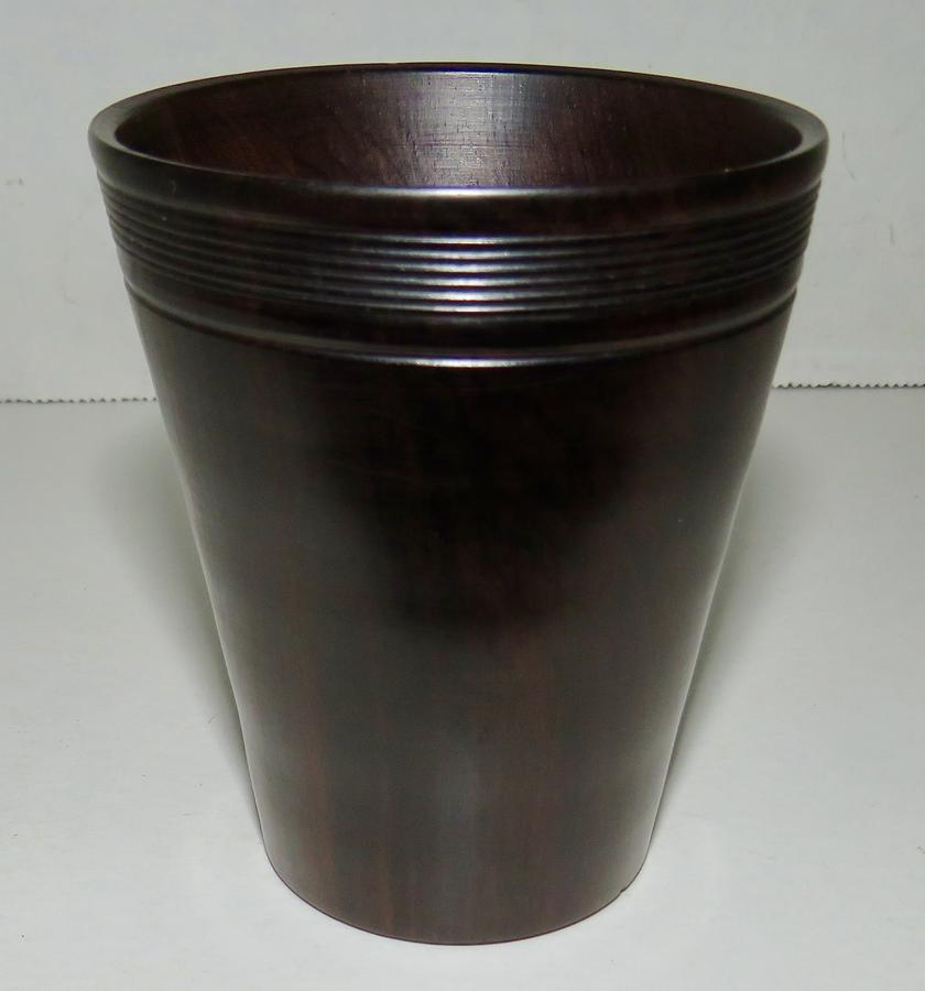 18TH CENTURY WALNUT TAVERN DRINKING CUP, 3 1/4"