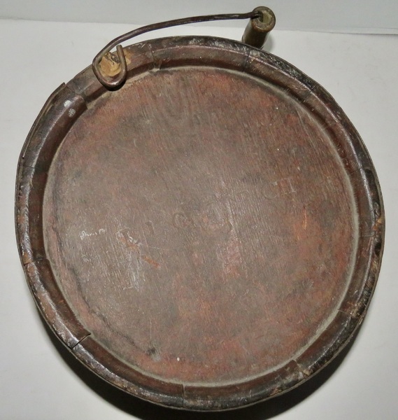RARE REV. WAR ERA WAGON CAMP CANTEEN, RED, 11 3/4"