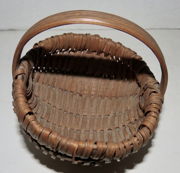 RARE PA MINIATURE BASKET, 4" x 3"