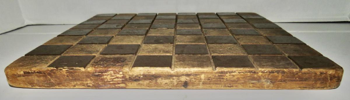 EARLY 19TH CENTURY SMALL CHECKERBOARD WITH PAINT