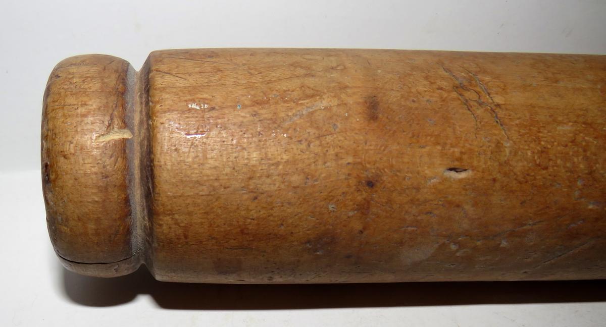 MAPLE ROLLING PIN, 19TH CENTURY