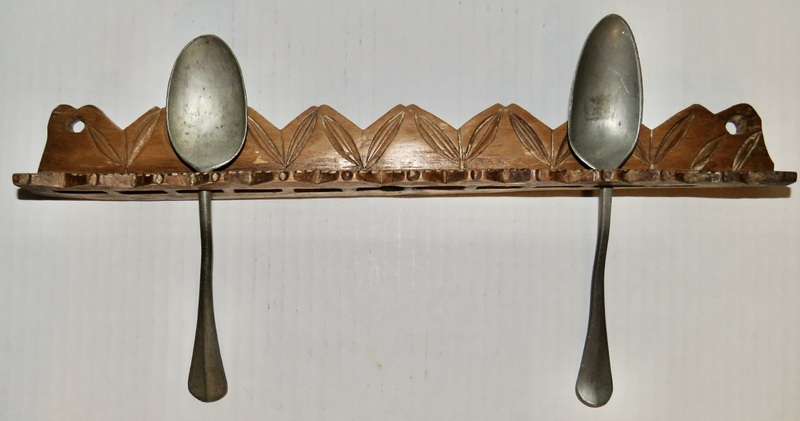 PILGRIM ERA CHIP CARVED SPOON RACK, NEW ENGLAND