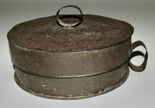 REV WAR ERA TINDERBOX FOR STARTING FIRES, COMPLETE